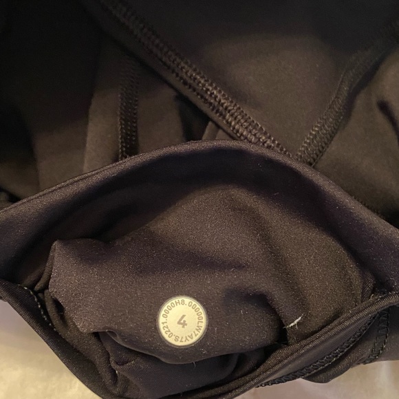 Fast And Free High Rise Short - Picture 5 of 6